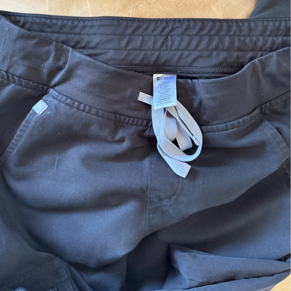 FIGS - Picture 7 of 7